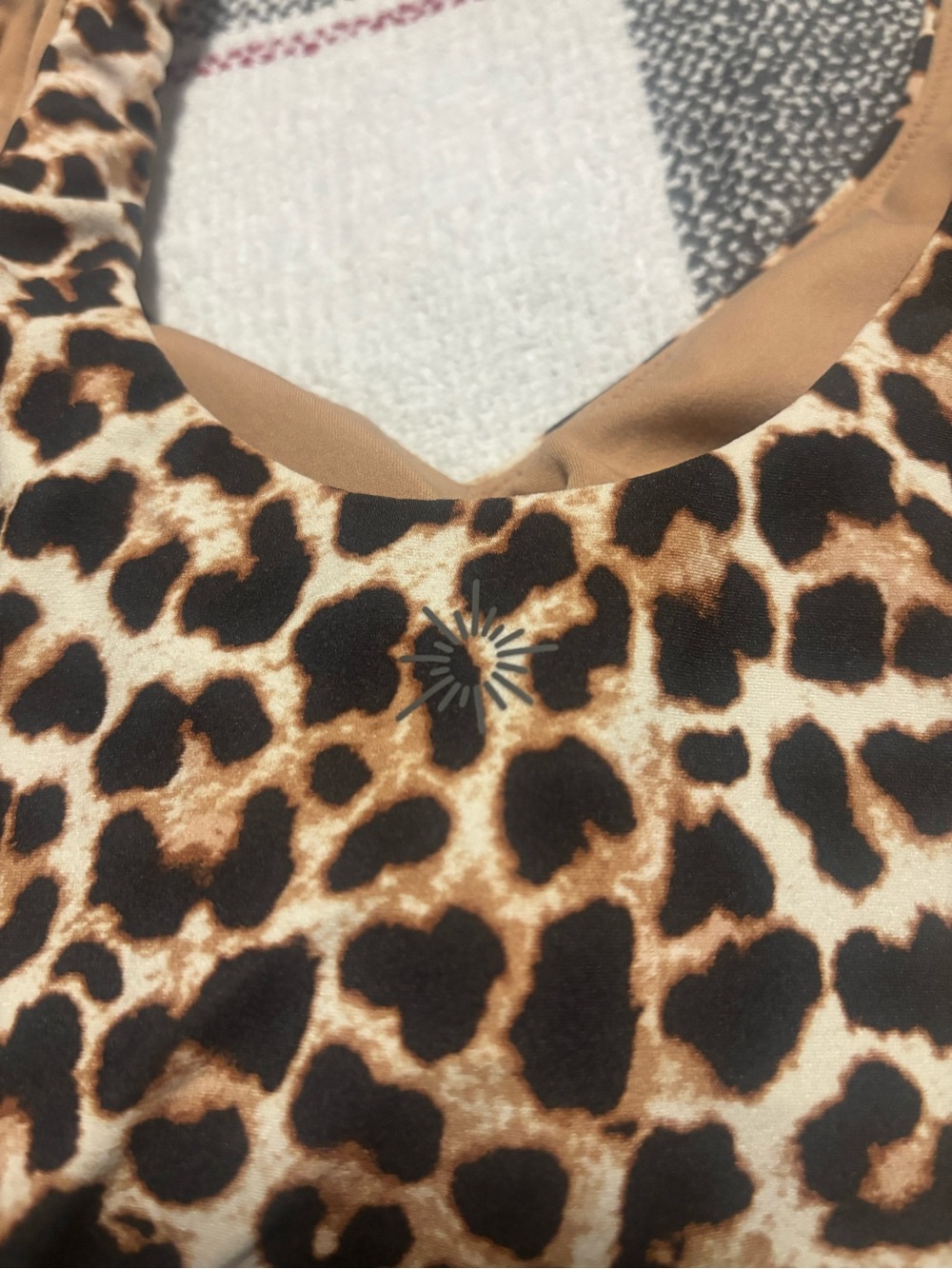 Aerie Leopard Print Real Me Lowkey Longline Sports Bra - Picture 4 of 4